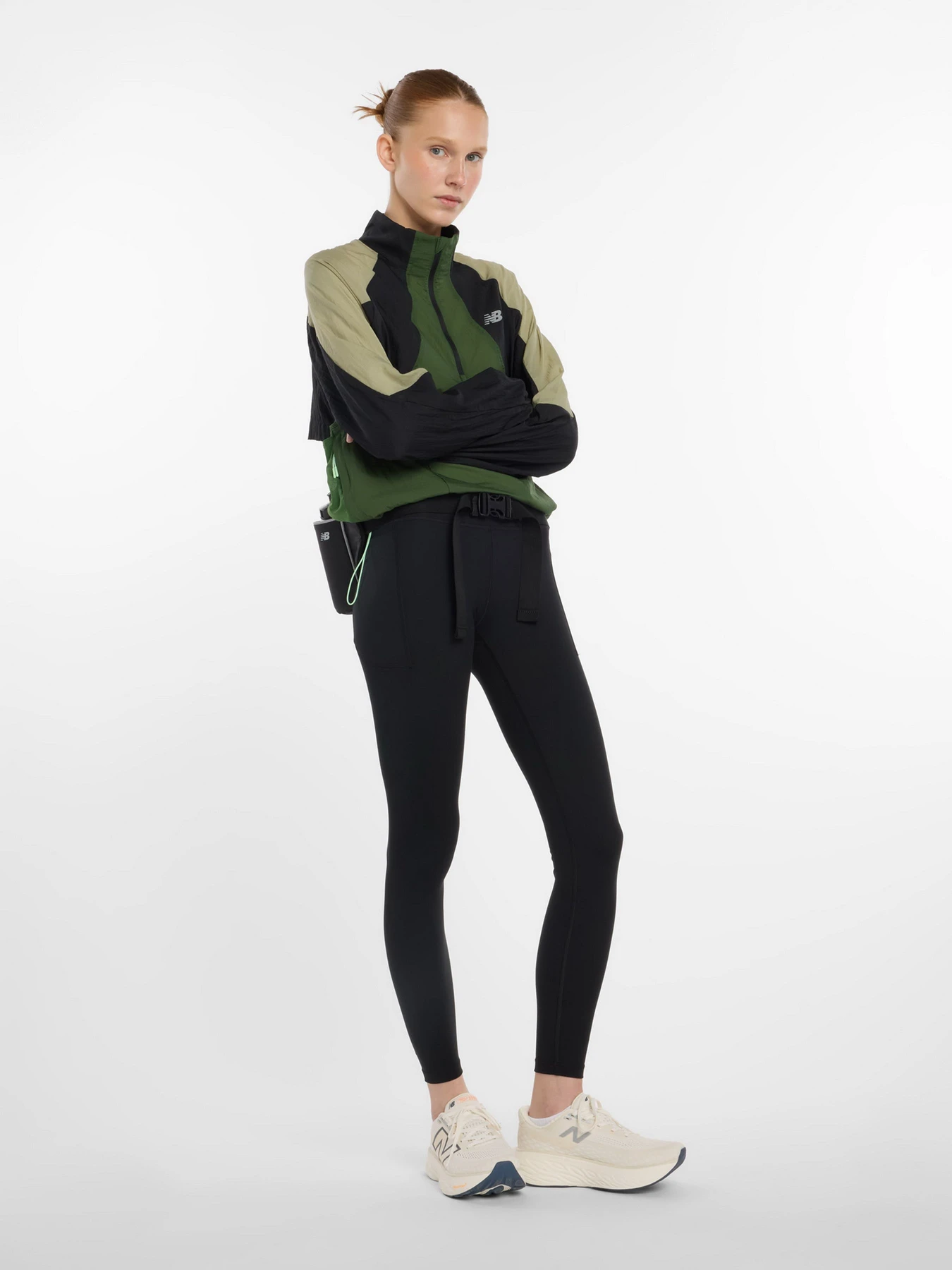Куртки и дубленки New Balance модель WO53206GAS Фото