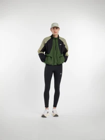 Куртки и дубленки New Balance модель MO53206GAS Фото