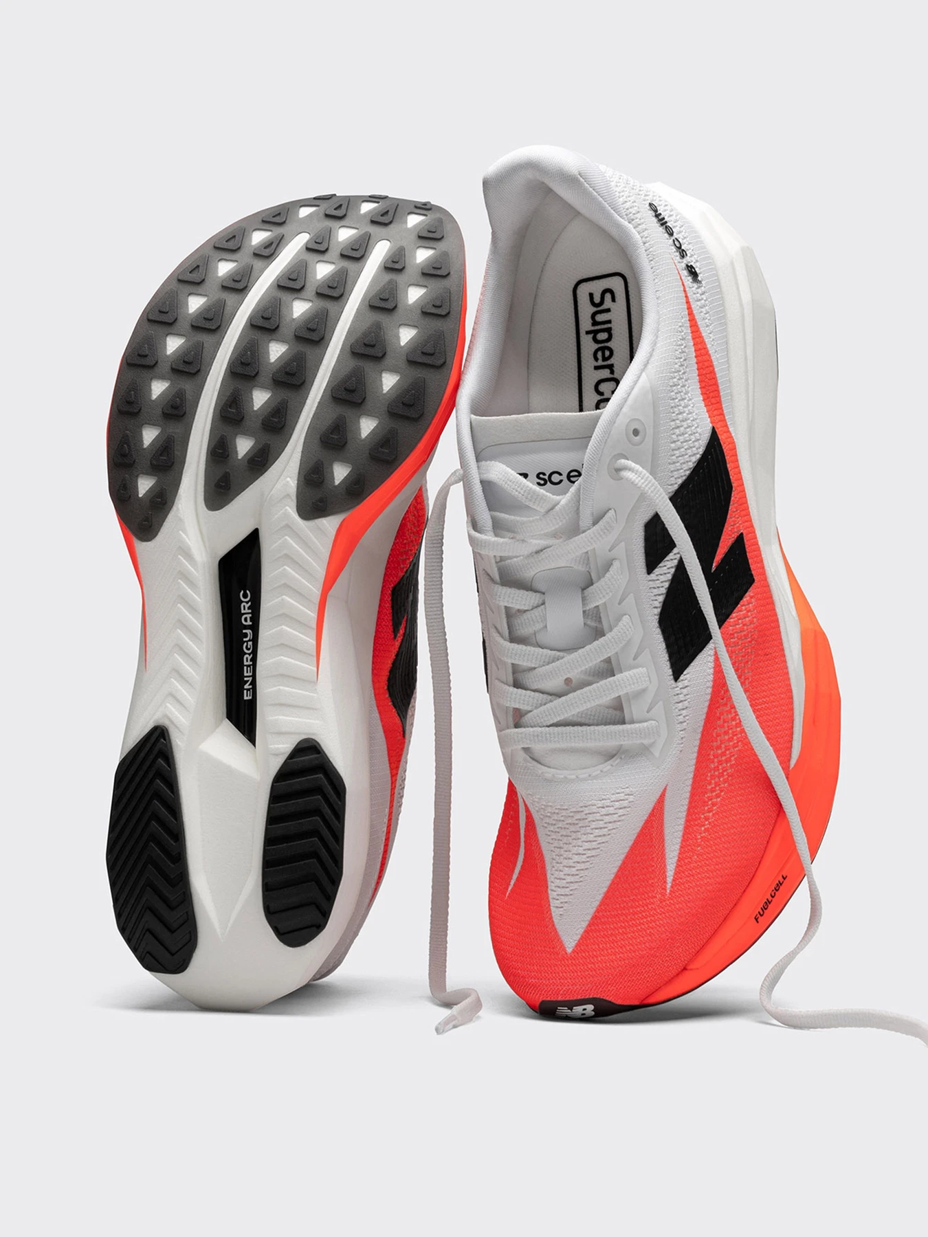 Кроссовки New Balance модель WRCELLR5 Кроссовки New Balance модель WRCELLR5 Фото