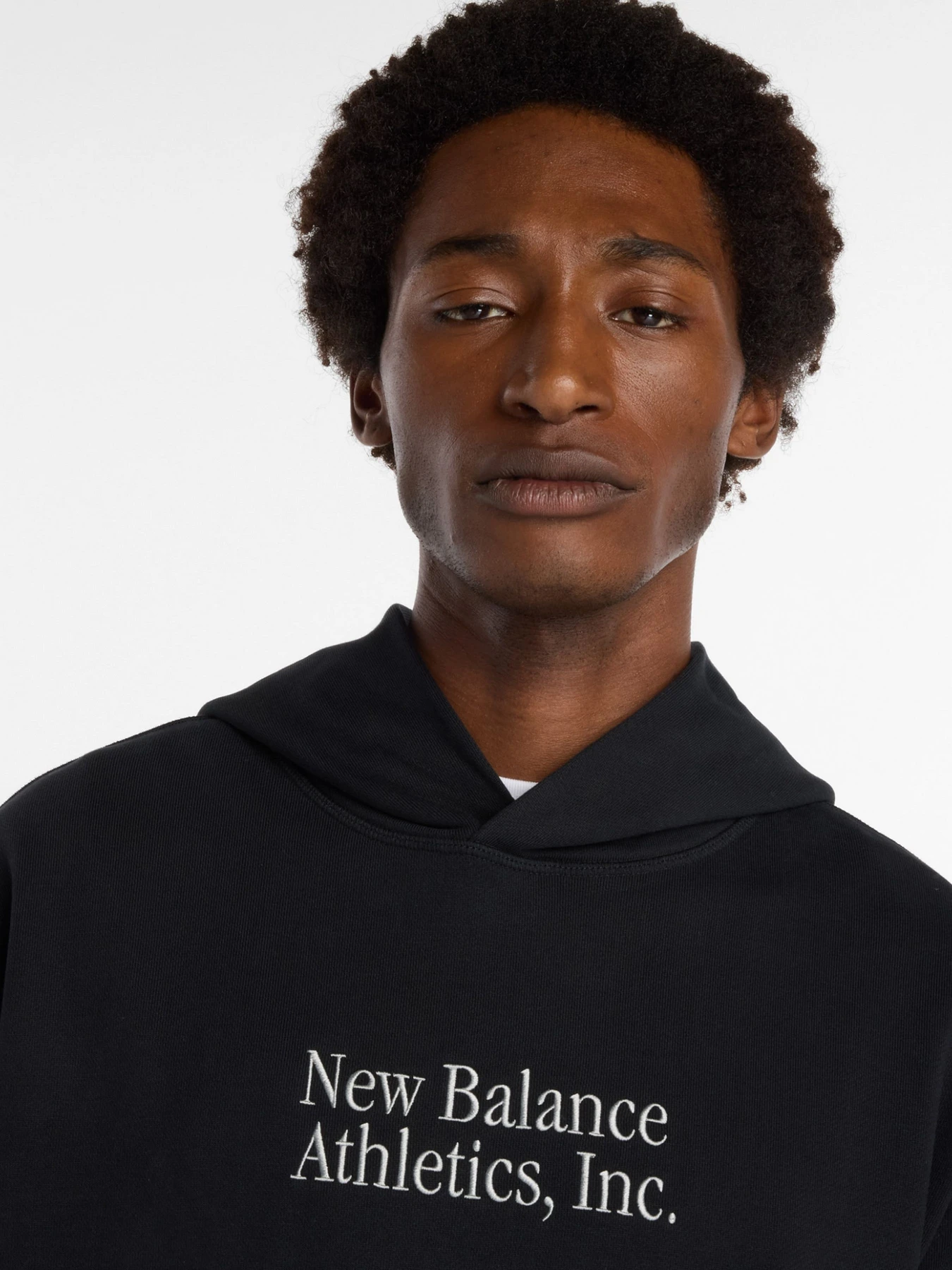 Худи и свитшоты New Balance модель MT53925BK Худи и свитшоты New Balance модель MT53925BK Фото