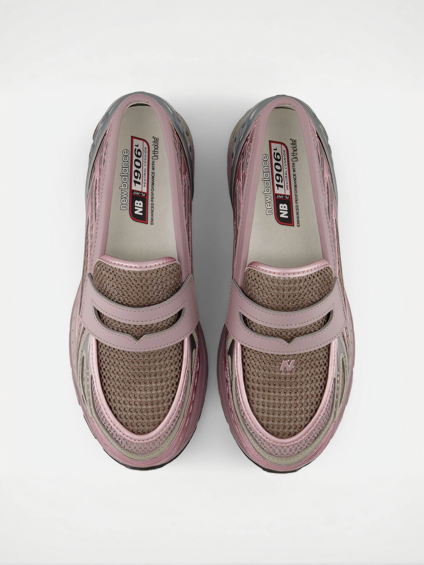 Кросівки New Balance модель U1906LAU Кросівки New Balance модель U1906LAU Фото