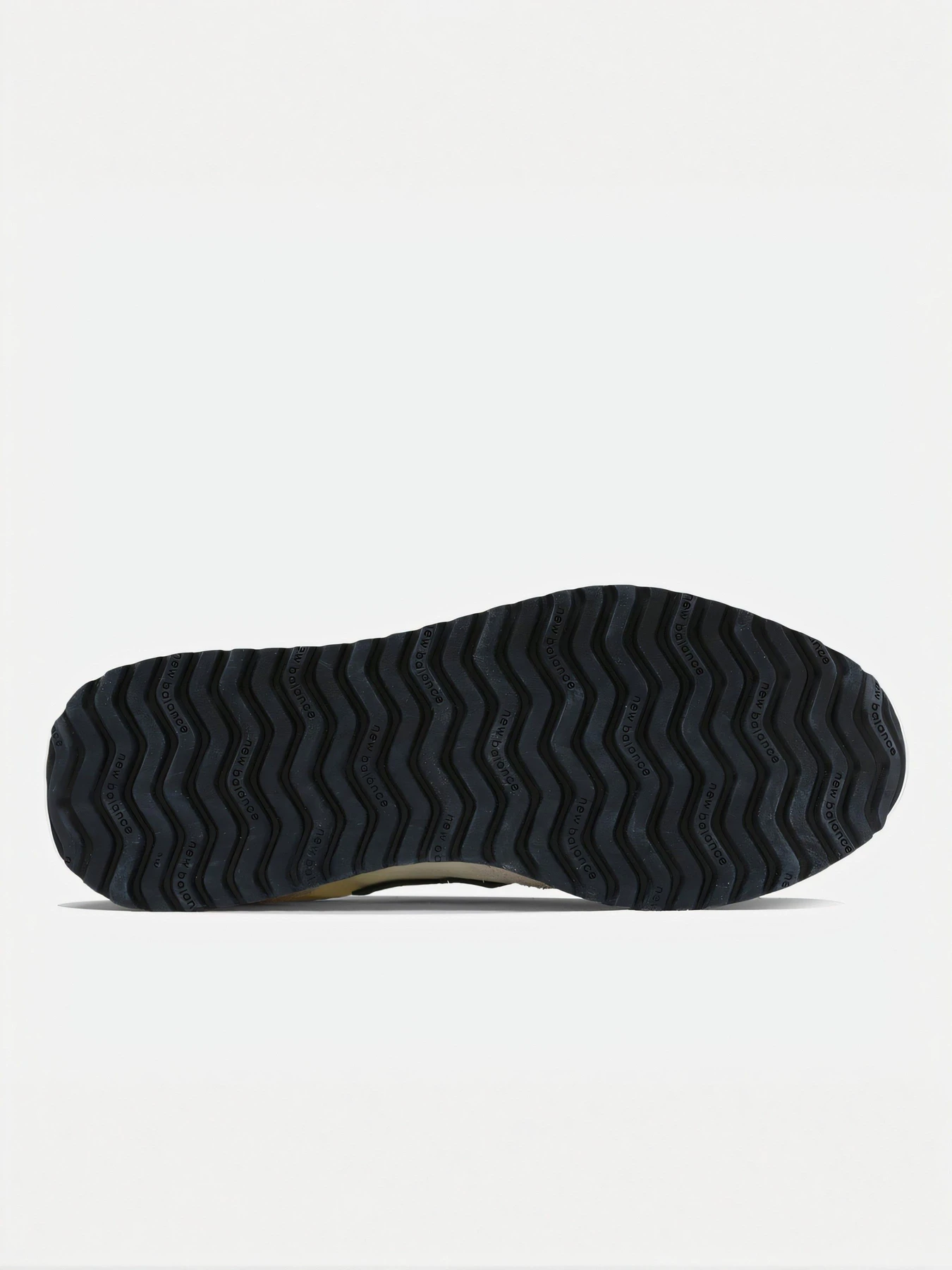 Кросівки New Balance модель U471AM Фото