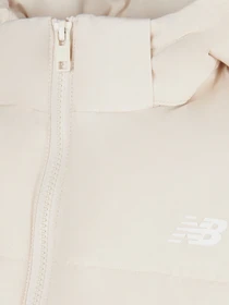 Куртки и дубленки New Balance WIDE BAFFLE PUFFER COAT модель LAKG0230BIS Фото