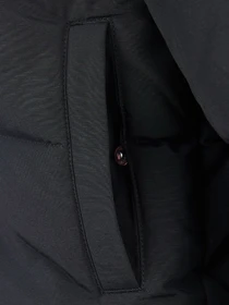 Куртки и дубленки New Balance WIDE BAFFLE PUFFER COAT модель LAKG0230BK Фото
