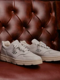 Кроссовки New Balance модель UADWWHI Фото