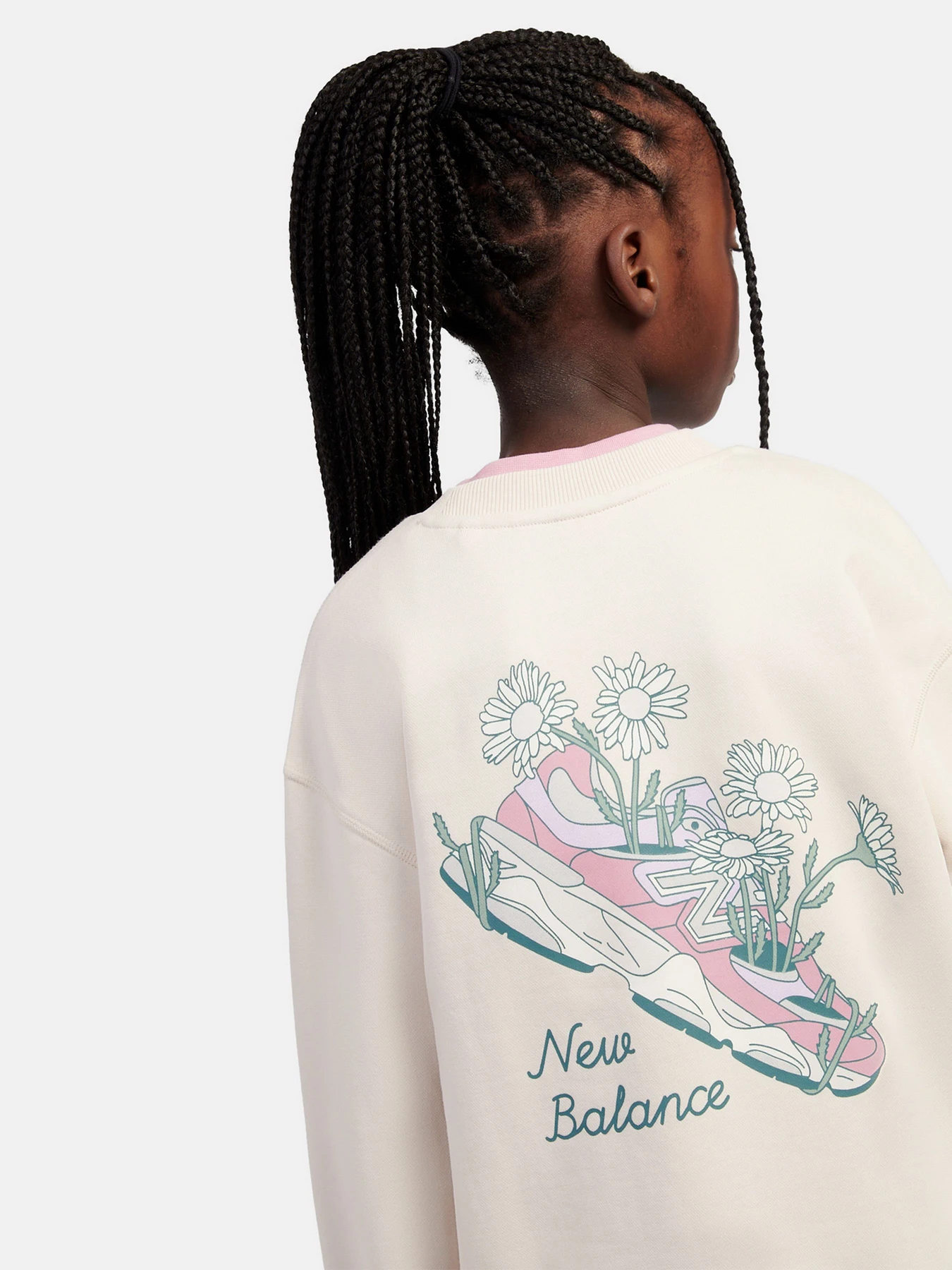 Худи и свитшоты New Balance Flower Shoe Graphic Crew модель LAKG0203BIS Худи и свитшоты New Balance Flower Shoe Graphic Crew модель LAKG0203BIS Фото