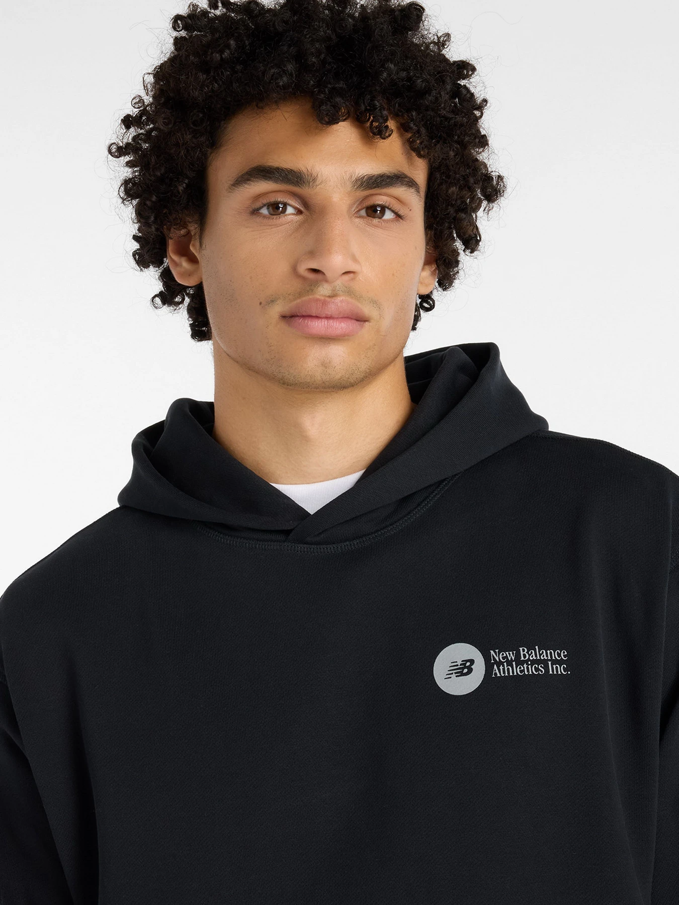 Худи и свитшоты New Balance модель MT61M4JOBK Худи и свитшоты New Balance модель MT61M4JOBK Фото