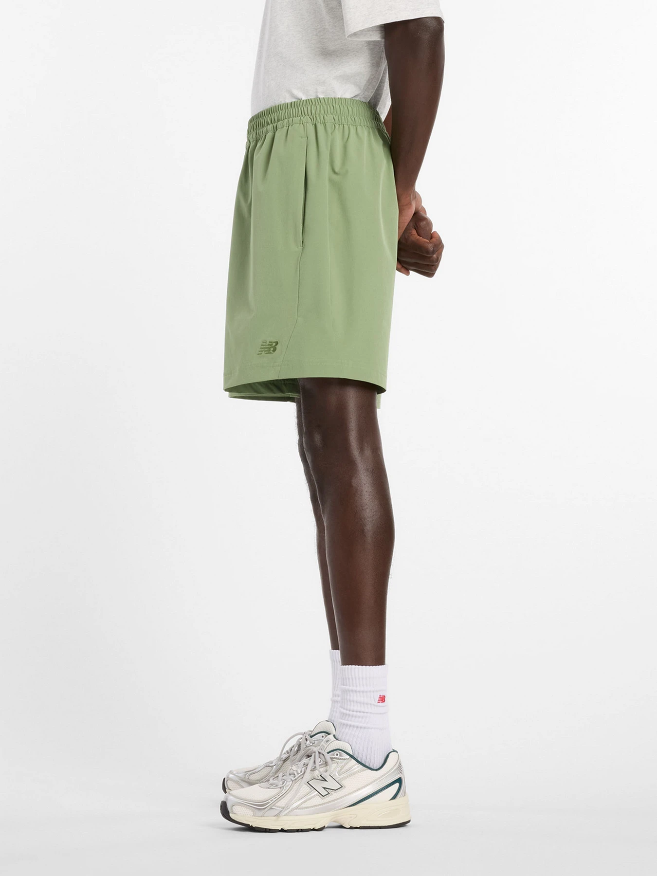 Шорты New Balance модель MB6174CDAAR Шорты New Balance модель MB6174CDAAR Фото