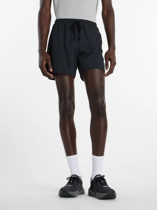 Шорты New Balance модель MB6180TABK Фото