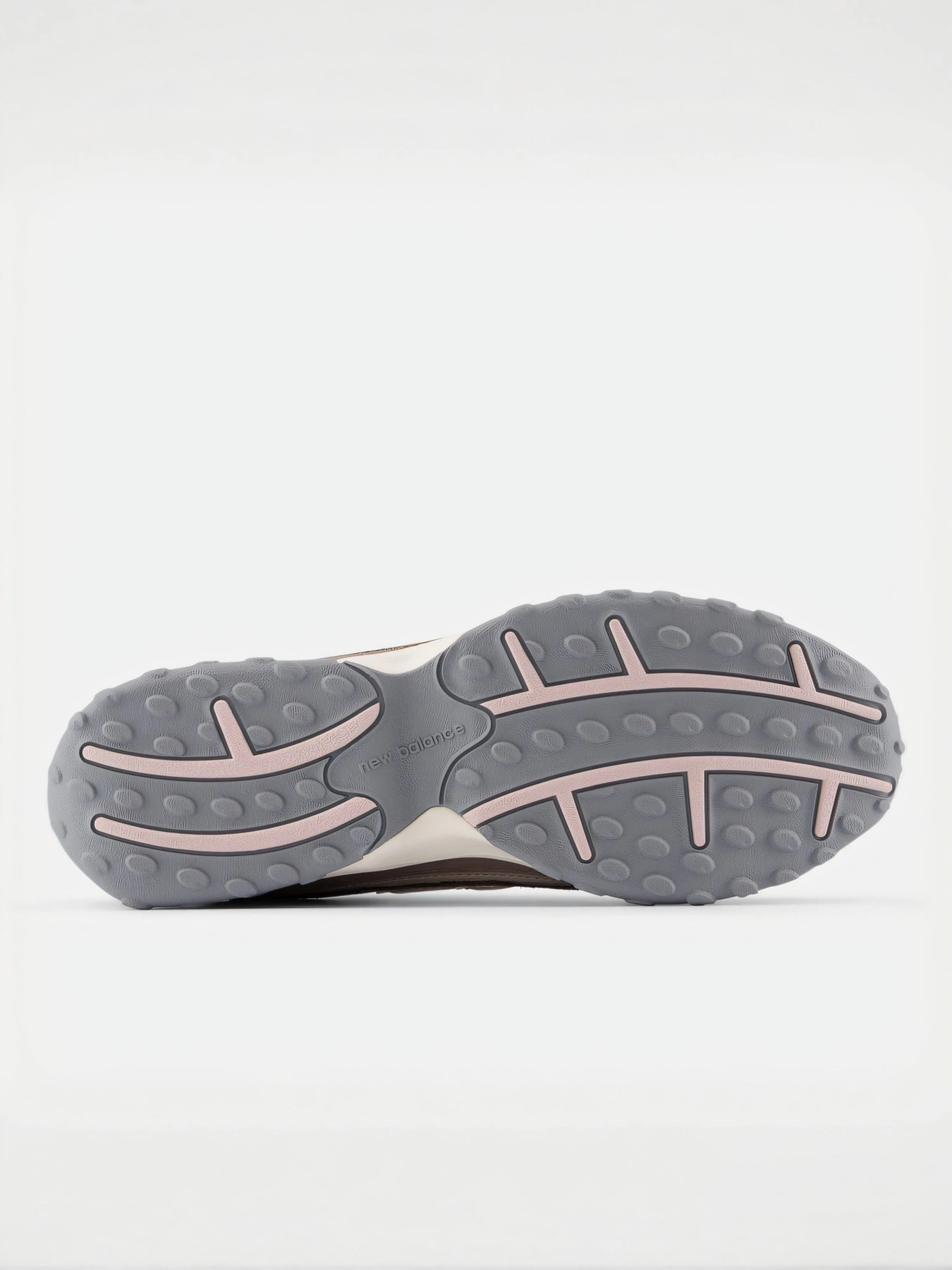 Кроссовки New Balance модель U204L273 Кроссовки New Balance модель U204L273 Фото
