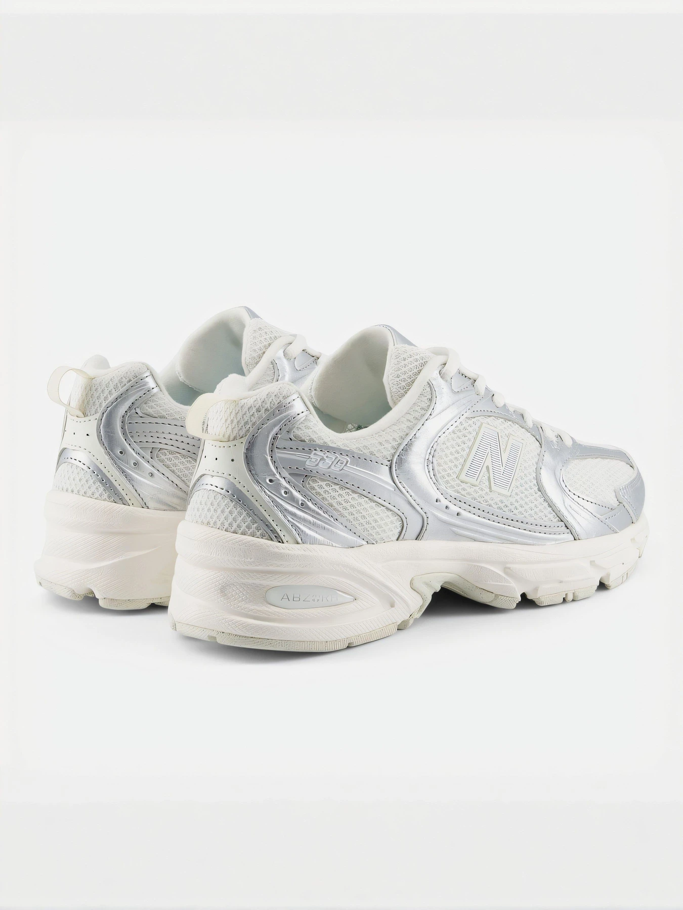 Кроссовки New Balance модель U5303IR Кроссовки New Balance модель U5303IR Фото