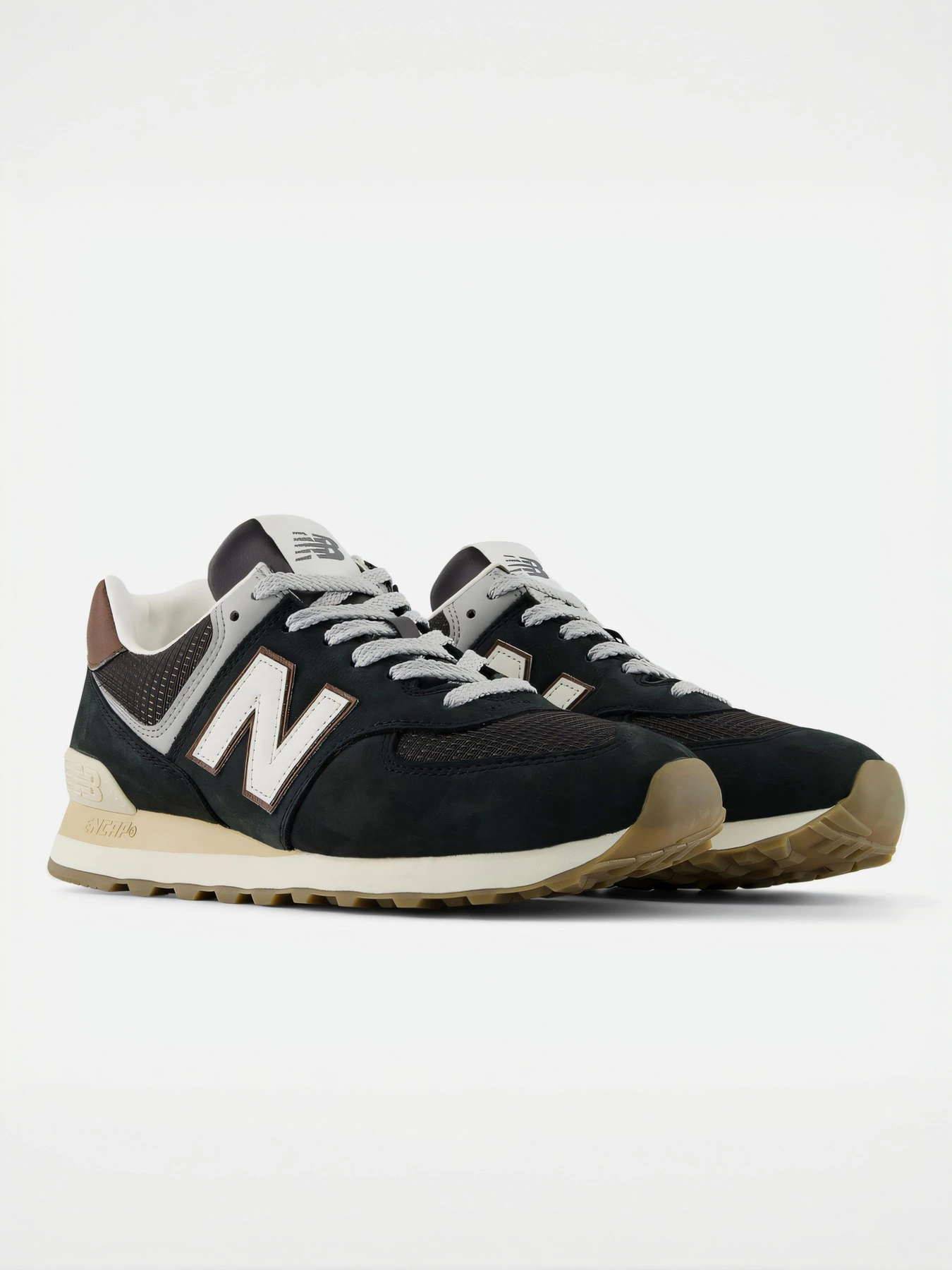 Кросівки New Balance модель U5748SB Кросівки New Balance модель U5748SB Фото