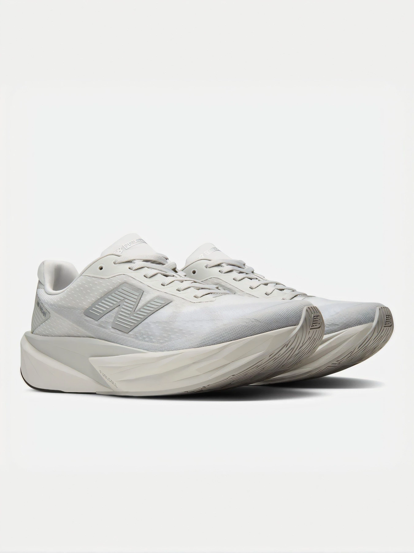 Кроссовки New Balance модель MFCX3NO Кроссовки New Balance модель MFCX3NO Фото