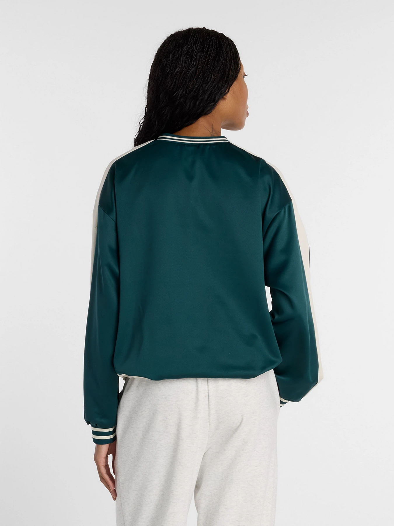 Худи и свитшоты New Balance модель WT61145IAAV Худи и свитшоты New Balance модель WT61145IAAV Фото