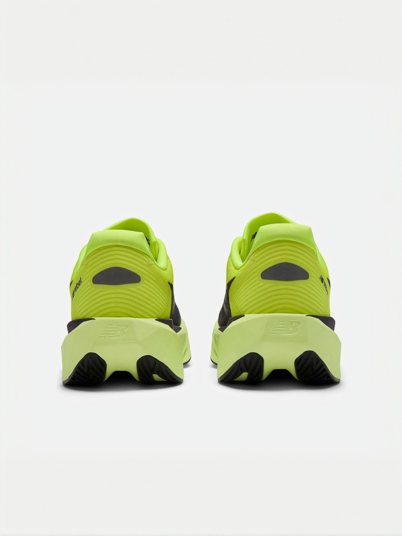 Кросівки New Balance модель MFCX4TR Фото