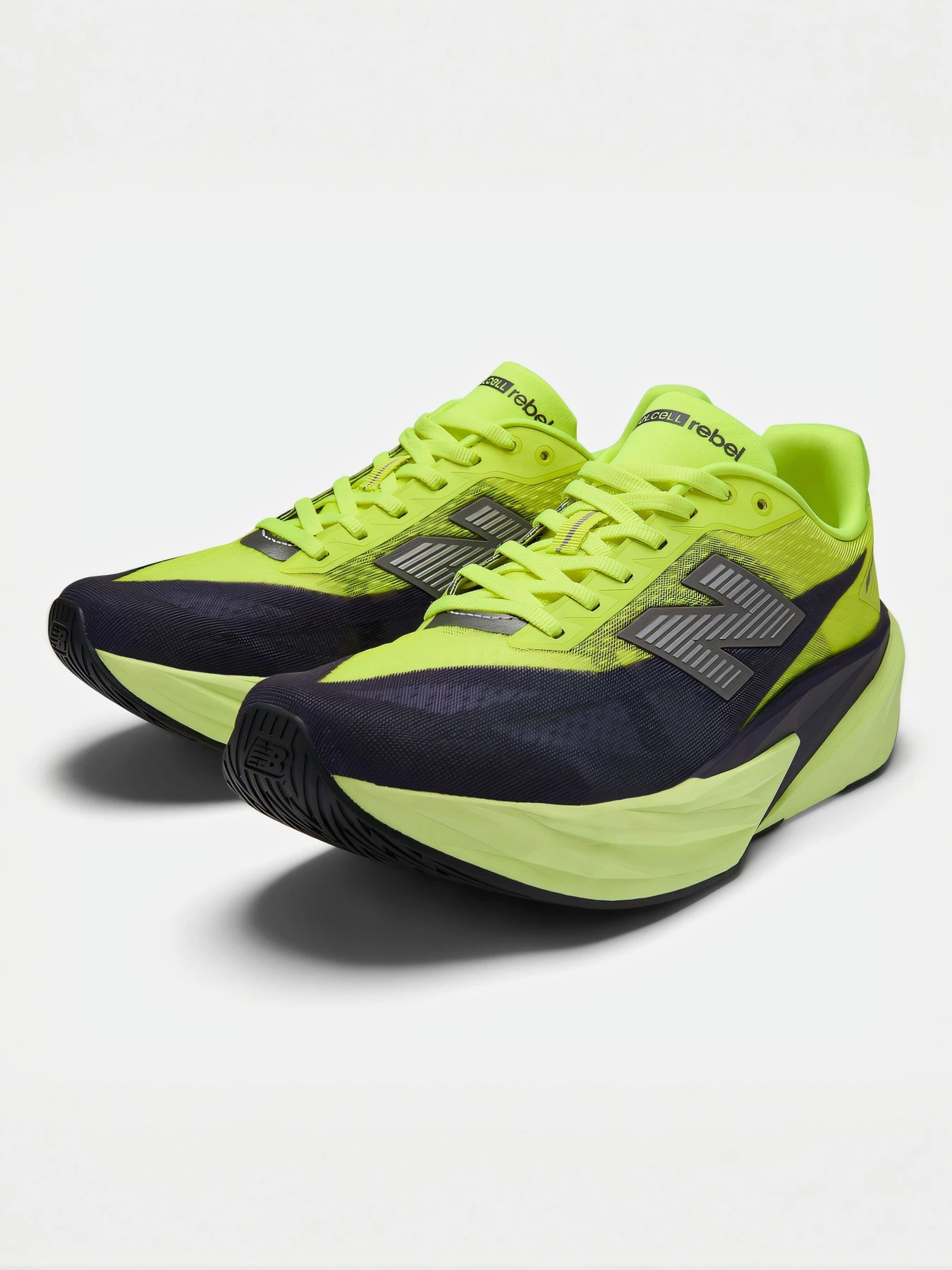 Кросівки New Balance модель MFCX4TR Фото