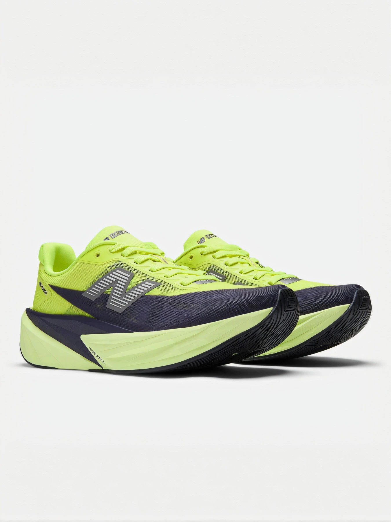 Кросівки New Balance модель WFCX3PE Кросівки New Balance модель WFCX3PE Фото