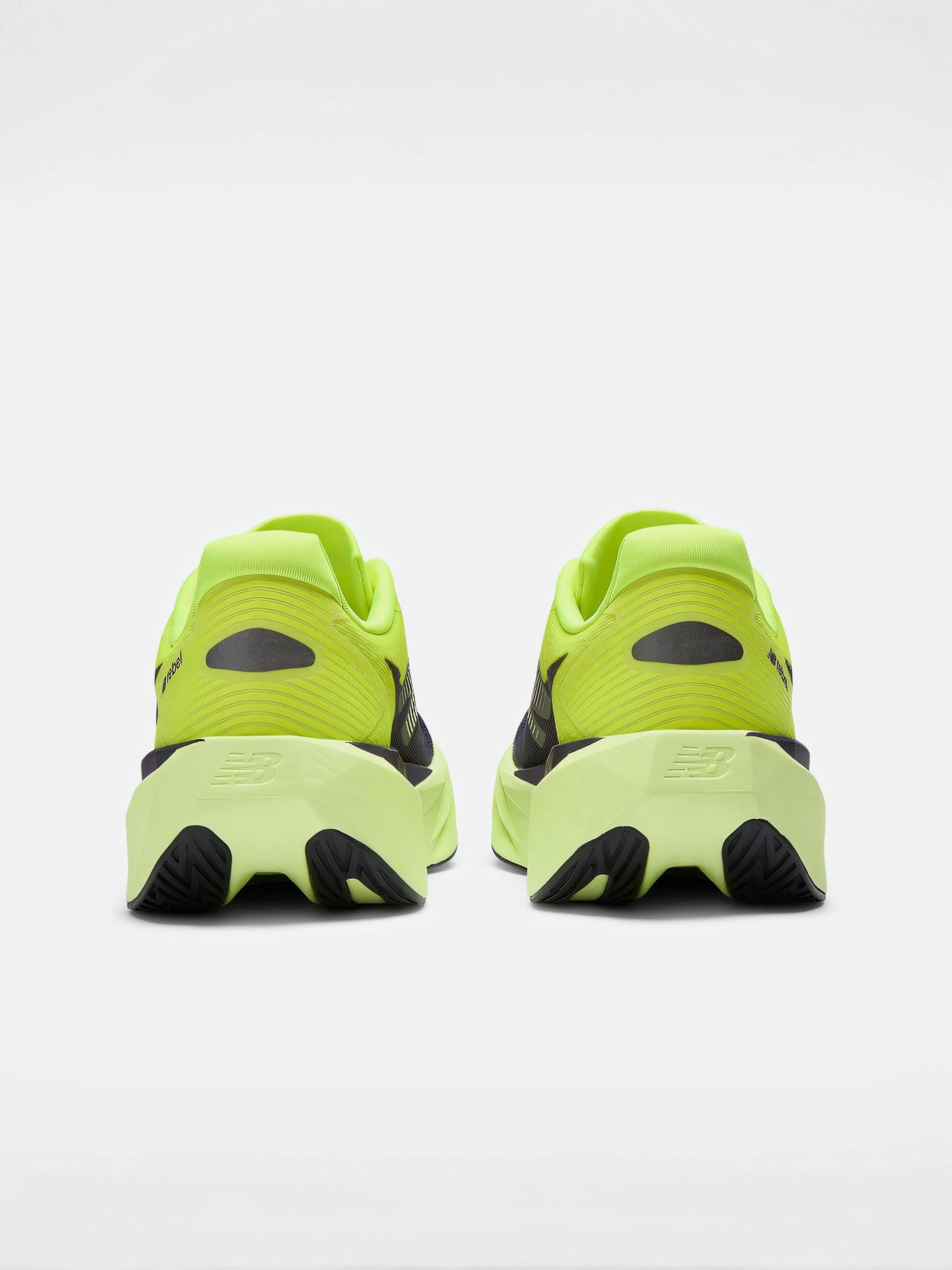 Кросівки New Balance модель WFCX3PE Кросівки New Balance модель WFCX3PE Фото