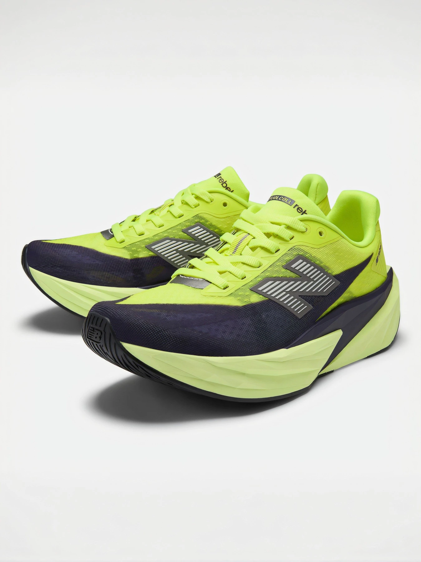 Кросівки New Balance модель WFCX3PE Кросівки New Balance модель WFCX3PE Фото
