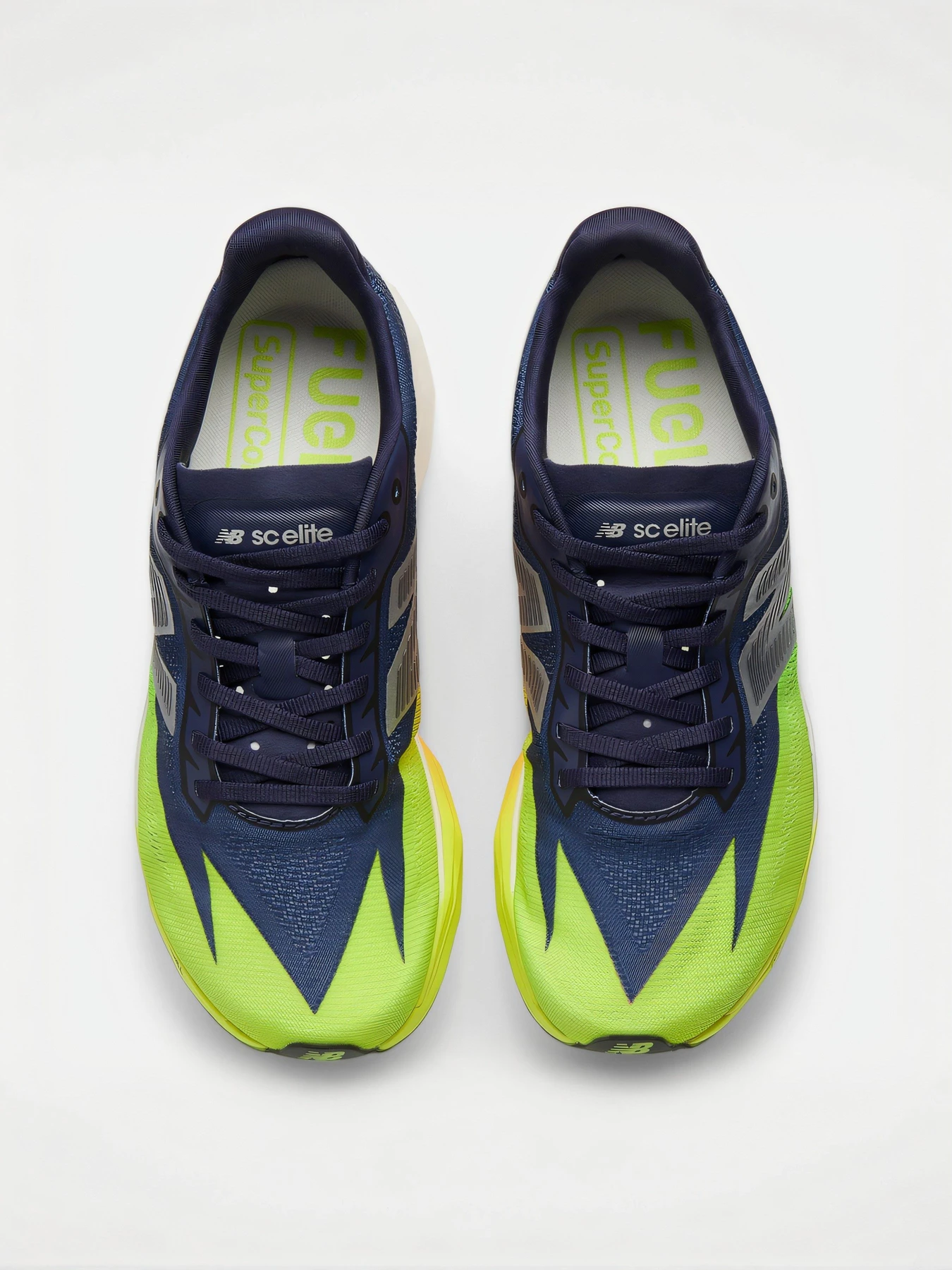 Кросівки New Balance модель WRCEL7UH Кросівки New Balance модель WRCEL7UH Фото