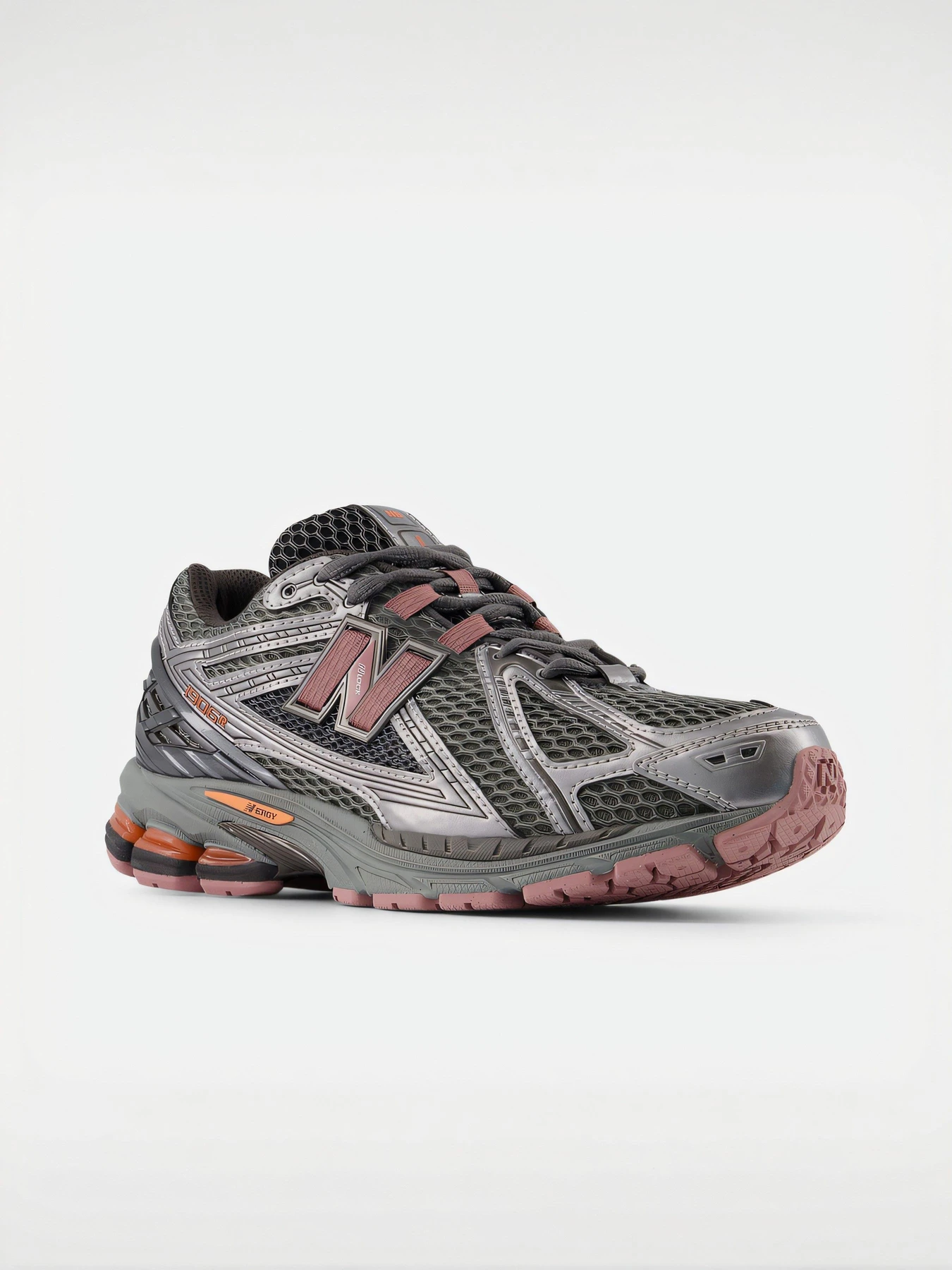 Кроссовки New Balance модель U190629R Кроссовки New Balance модель U190629R Фото