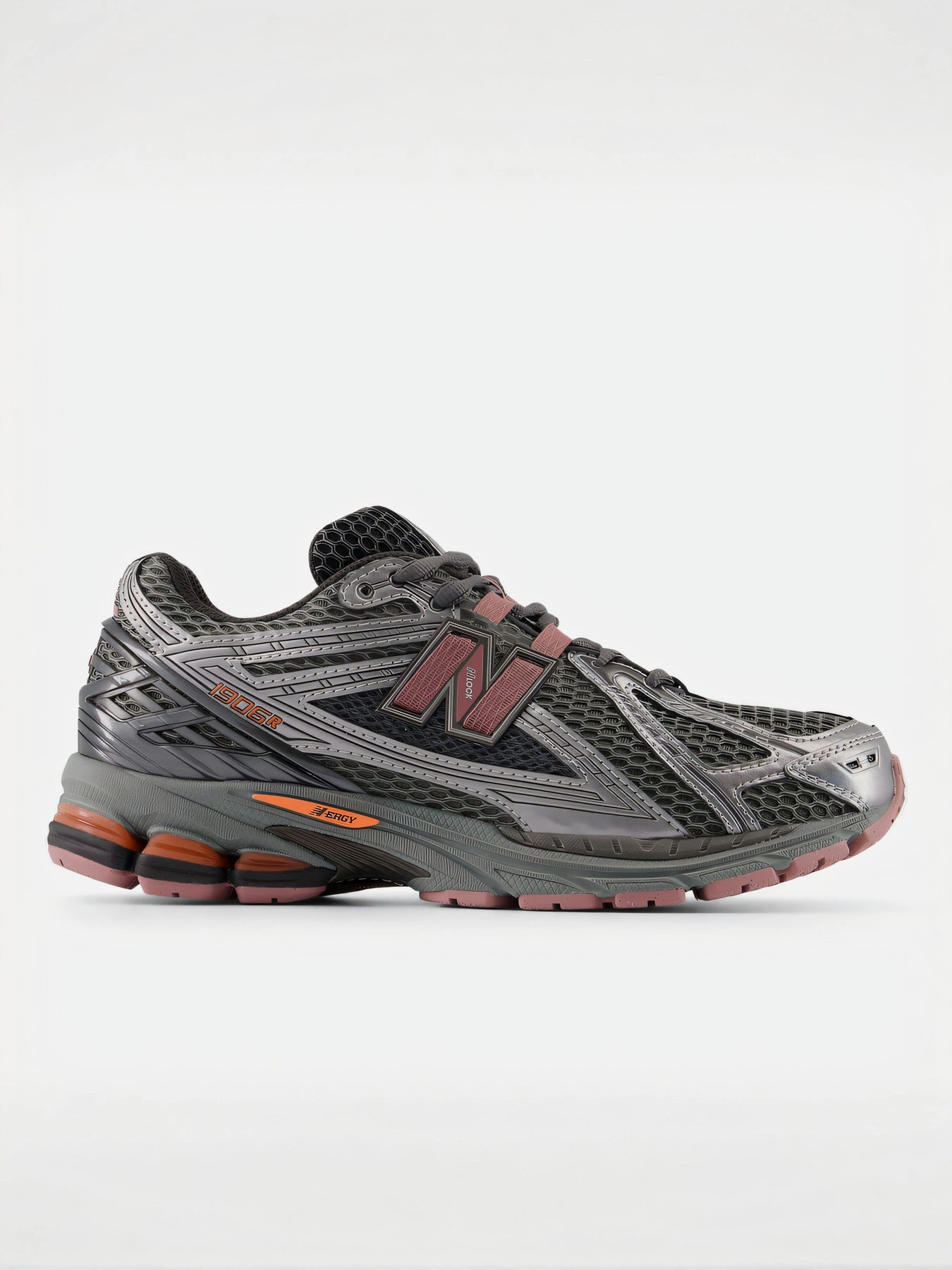 Кроссовки New Balance модель U190629R Кроссовки New Balance модель U190629R Фото