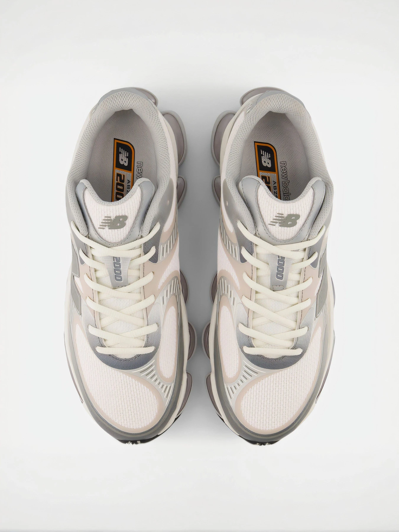 Кросівки New Balance модель U20005F9 Кросівки New Balance модель U20005F9 Фото