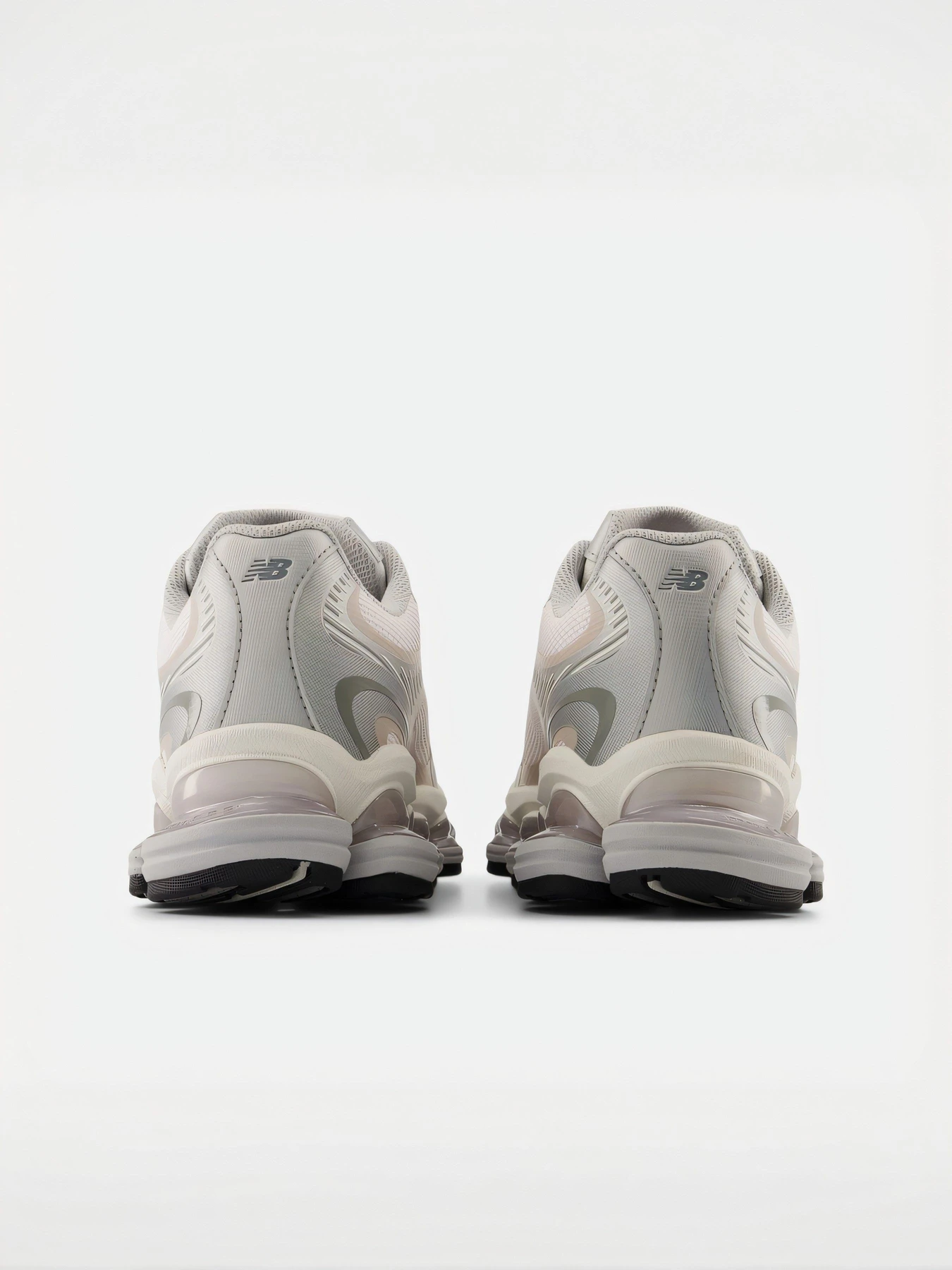 Кросівки New Balance модель U20005F9 Кросівки New Balance модель U20005F9 Фото