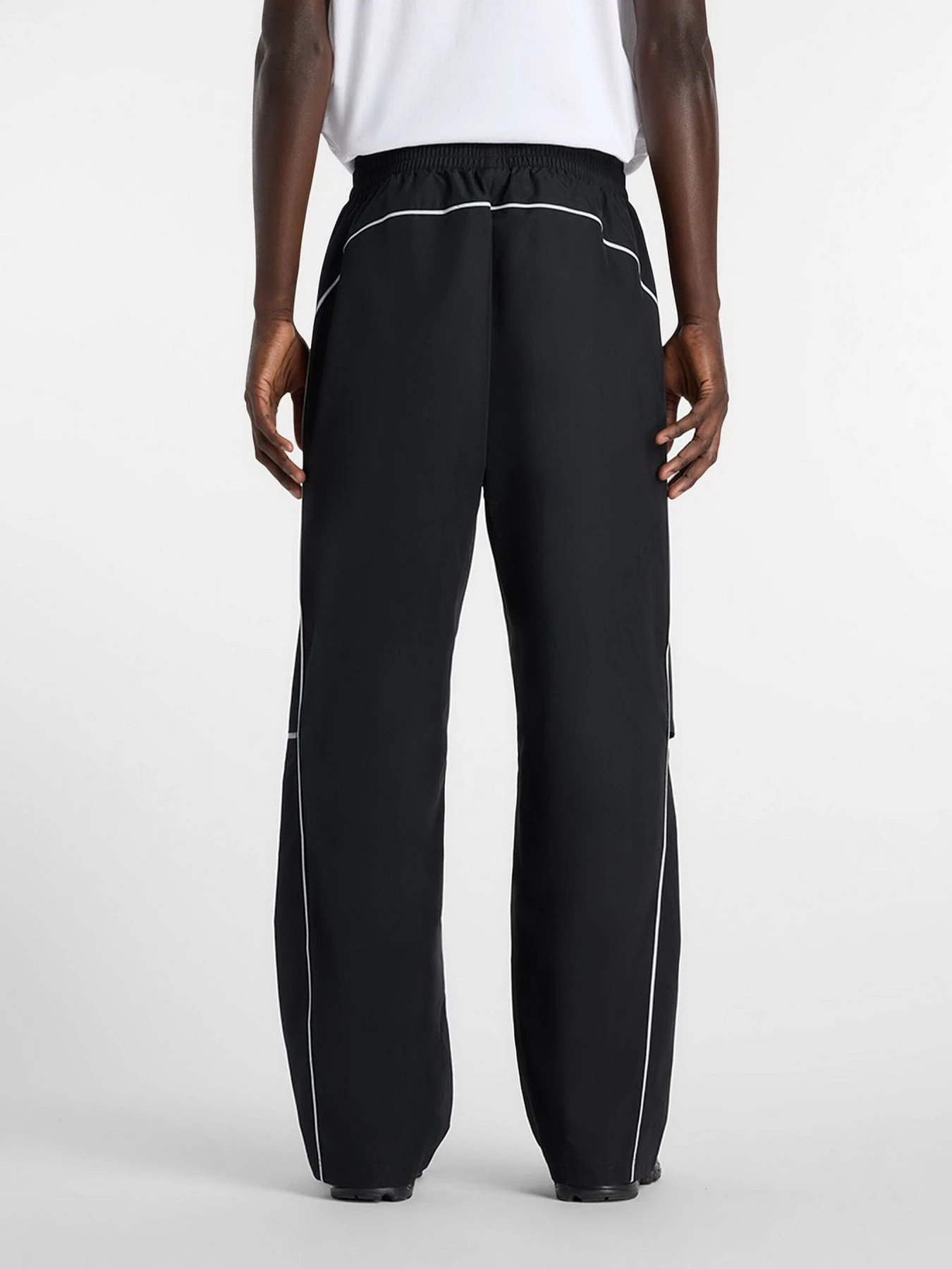 Брюки New Balance модель MB61M4DOBK Брюки New Balance модель MB61M4DOBK Фото