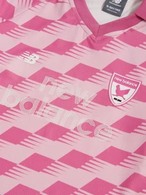 Футболки и поло New Balance Megaspeed Printed Football модель YT61W8VCLIR Фото