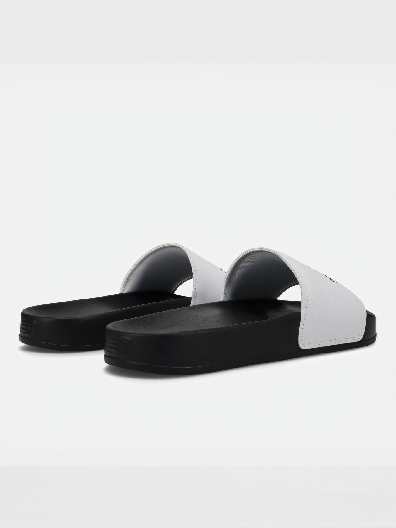 Шлёпанцы New Balance модель SUF050W2 Фото