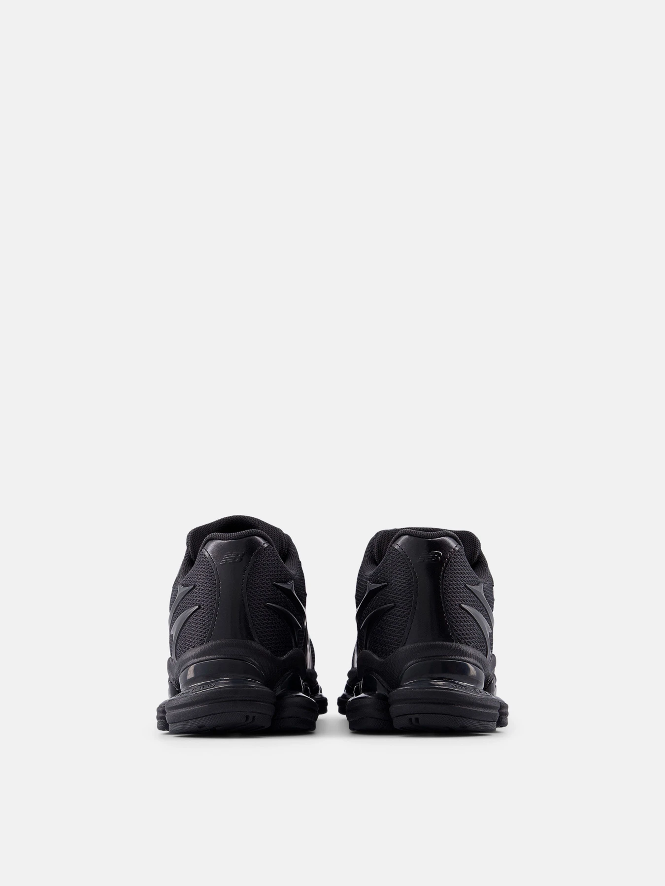 Кроссовки New Balance модель U200078C Фото
