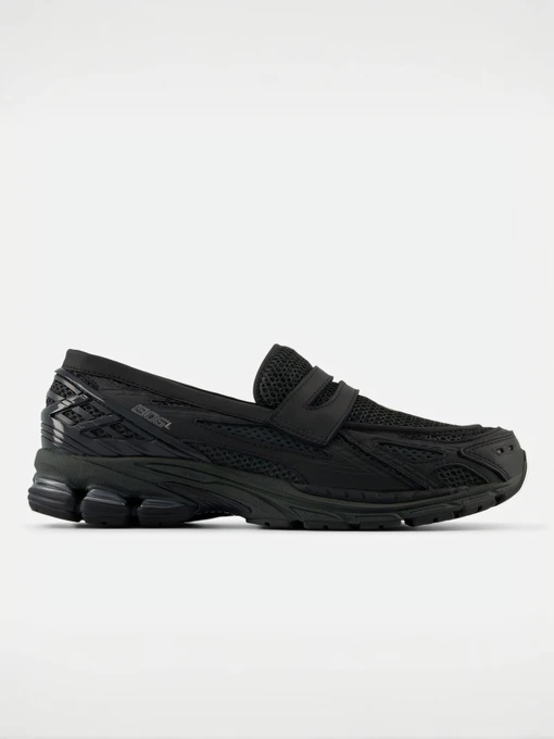 Туфли и лоферы New Balance модель U1906LAI Фото