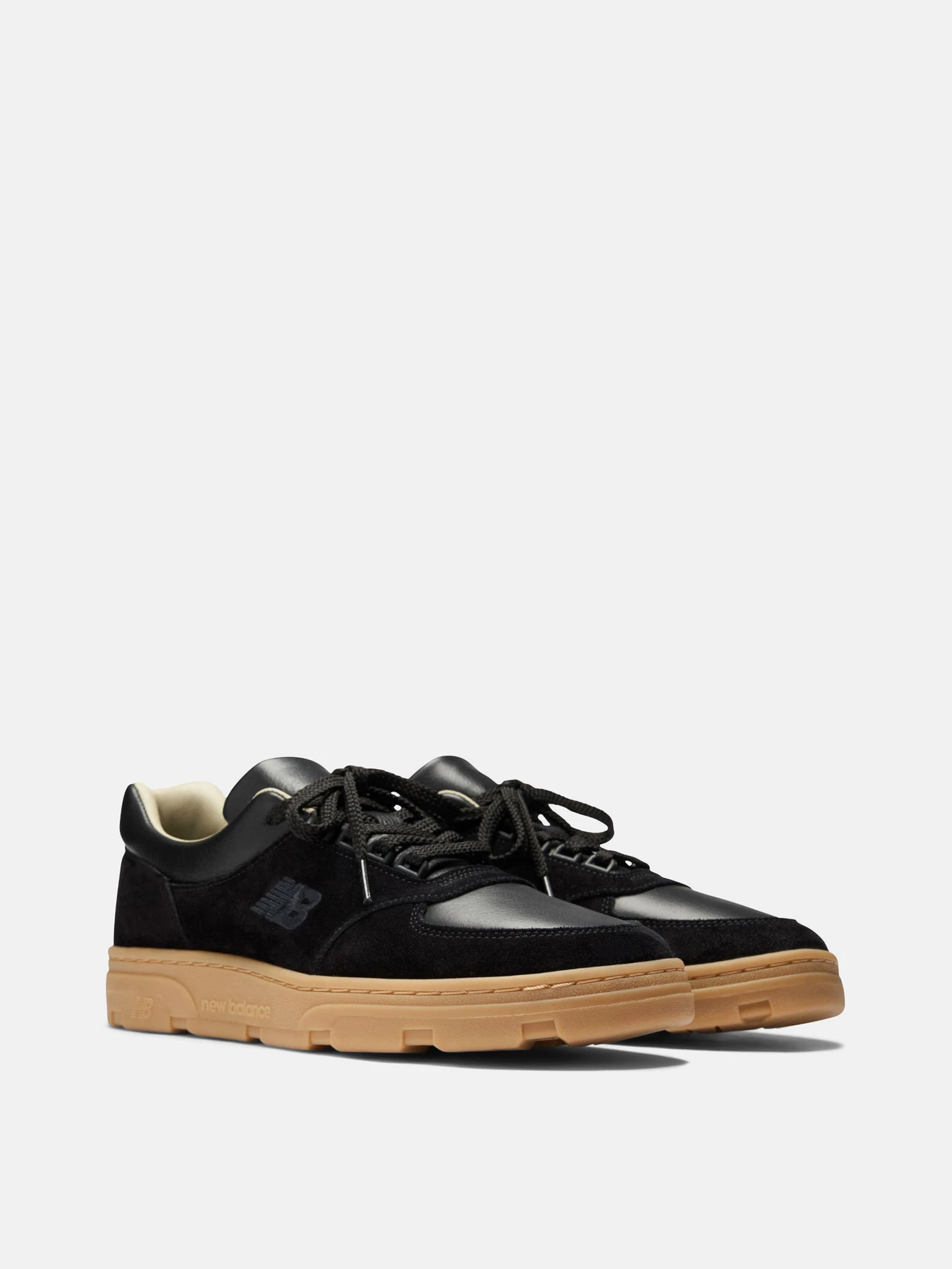 Кроссовки New Balance модель UADWKKB Кроссовки New Balance модель UADWKKB Фото