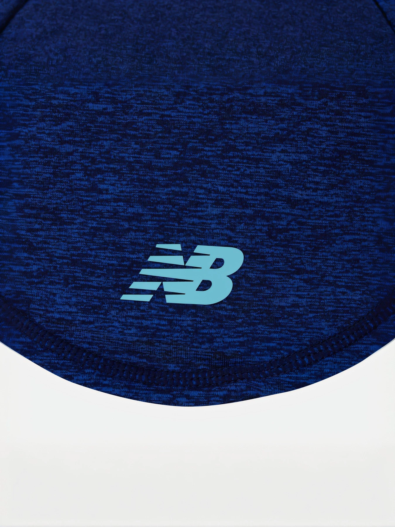 Шарфы и платки New Balance модель AC32970AWY Шарфы и платки New Balance модель AC32970AWY Фото