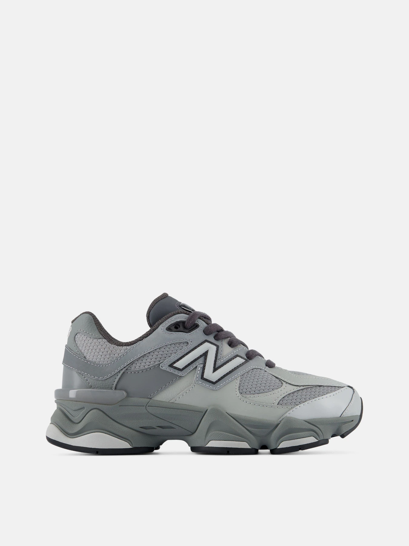 Кроссовки New Balance модель G90602P4 Кроссовки New Balance модель G90602P4 Фото