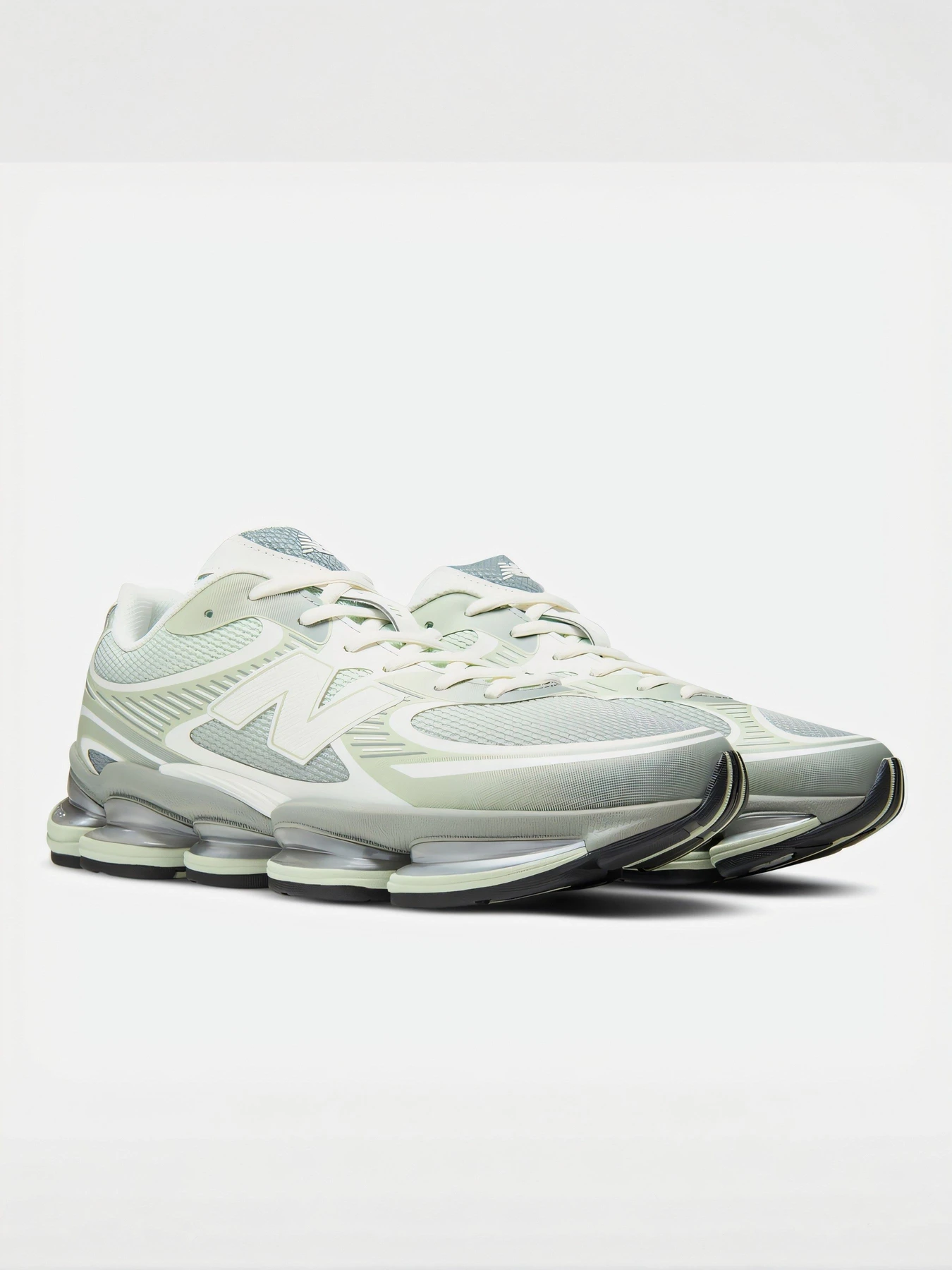 Кроссовки New Balance модель U20002UU Кроссовки New Balance модель U20002UU Фото