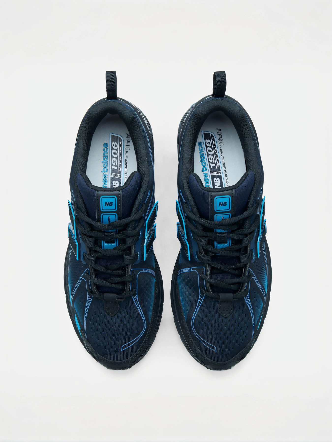 Кроссовки New Balance модель U19064Z7 Кроссовки New Balance модель U19064Z7 Фото