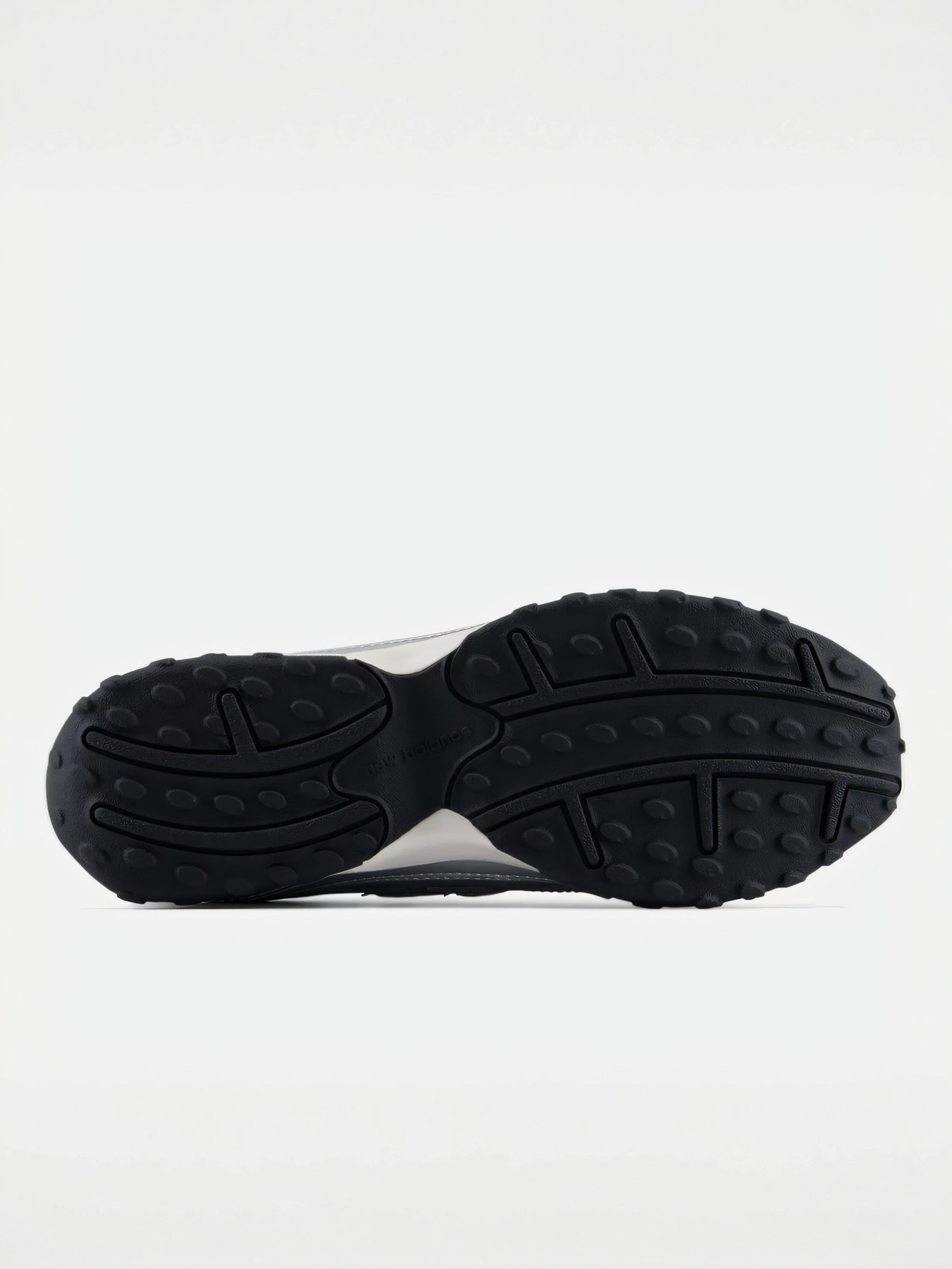 Кроссовки New Balance модель U204L881 Кроссовки New Balance модель U204L881 Фото
