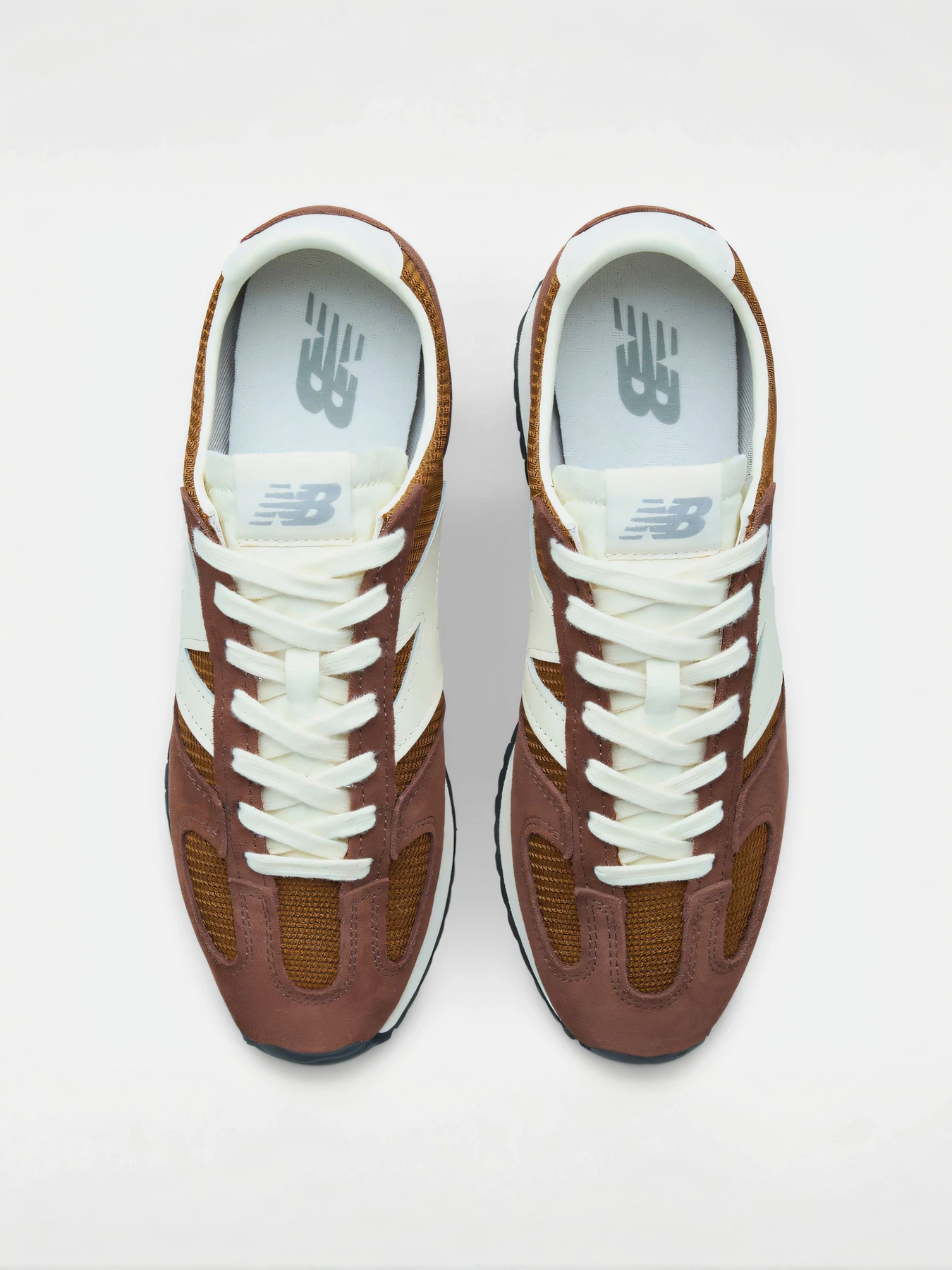 Кроссовки New Balance модель U4713G5 Кроссовки New Balance модель U4713G5 Фото