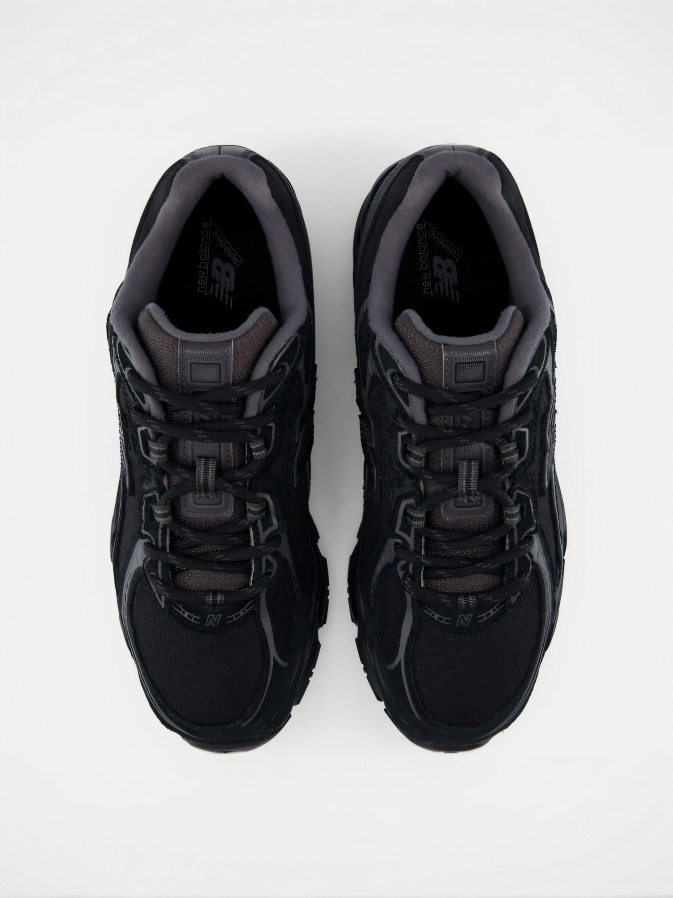 Кроссовки New Balance модель U7408XH Фото