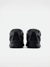 Кроссовки New Balance модель U7408XH Фото