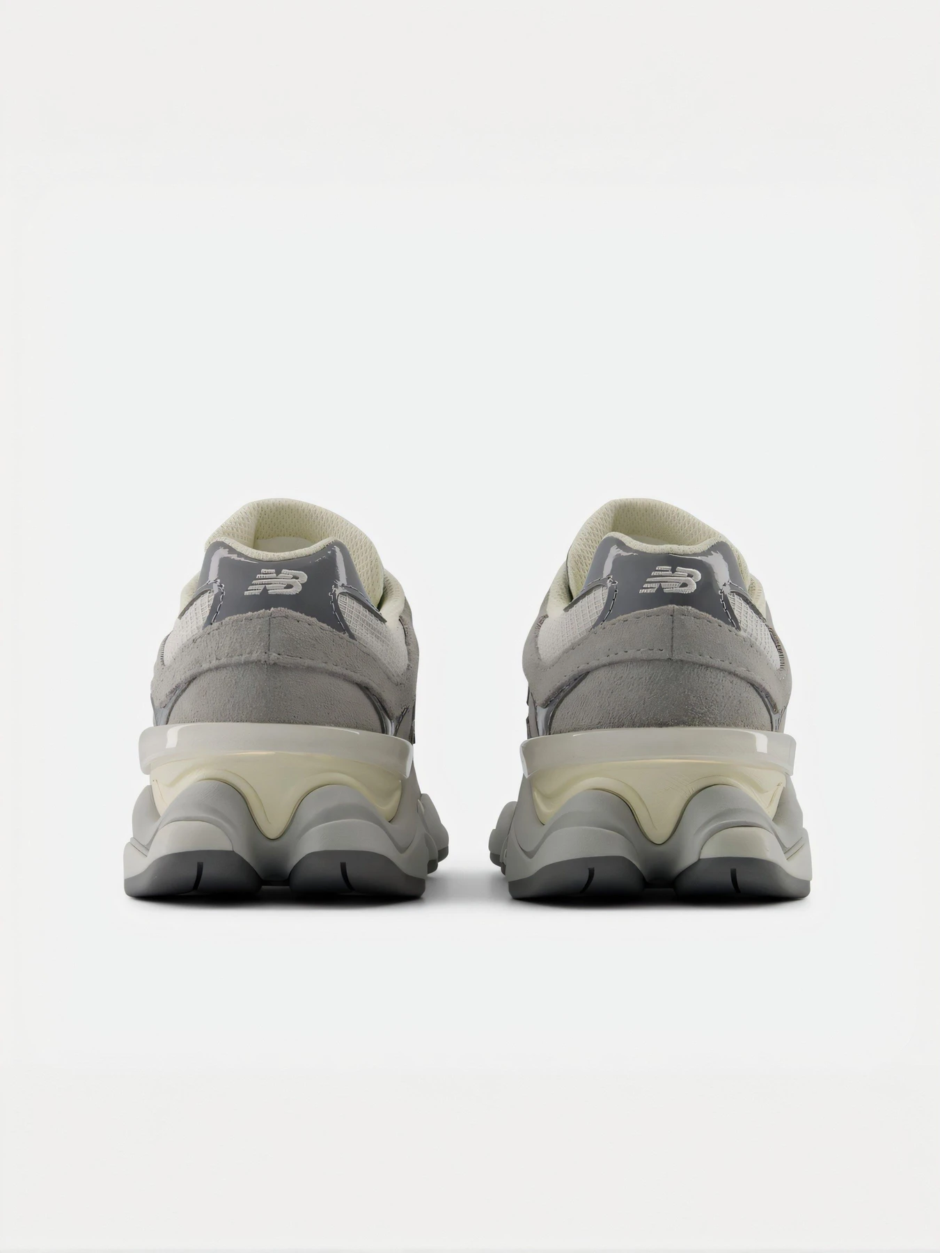 Кроссовки New Balance модель U90609Z4 Кроссовки New Balance модель U90609Z4 Фото