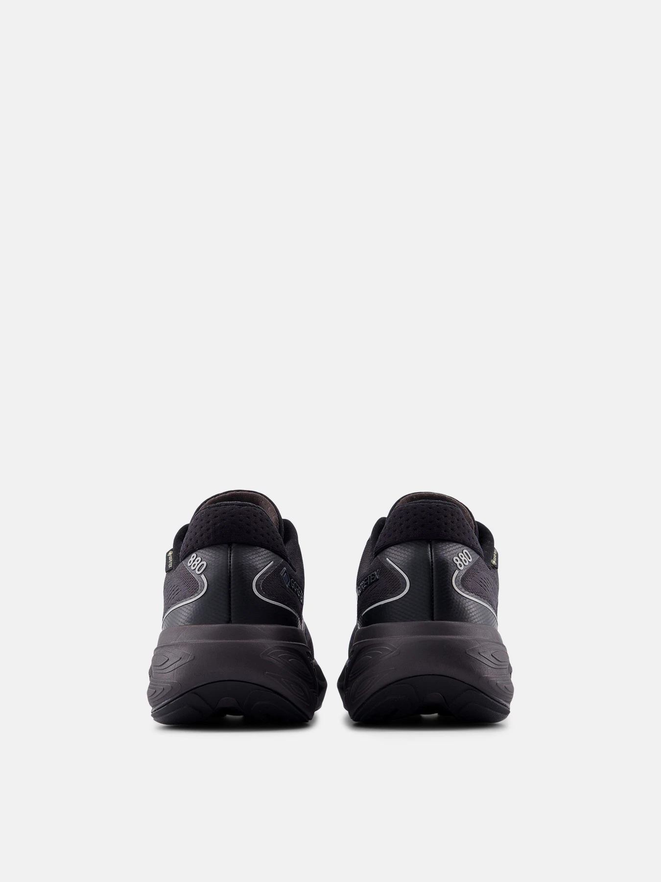 Кроссовки New Balance модель M880GB15 Фото