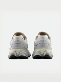 Кроссовки New Balance модель U906011M Фото