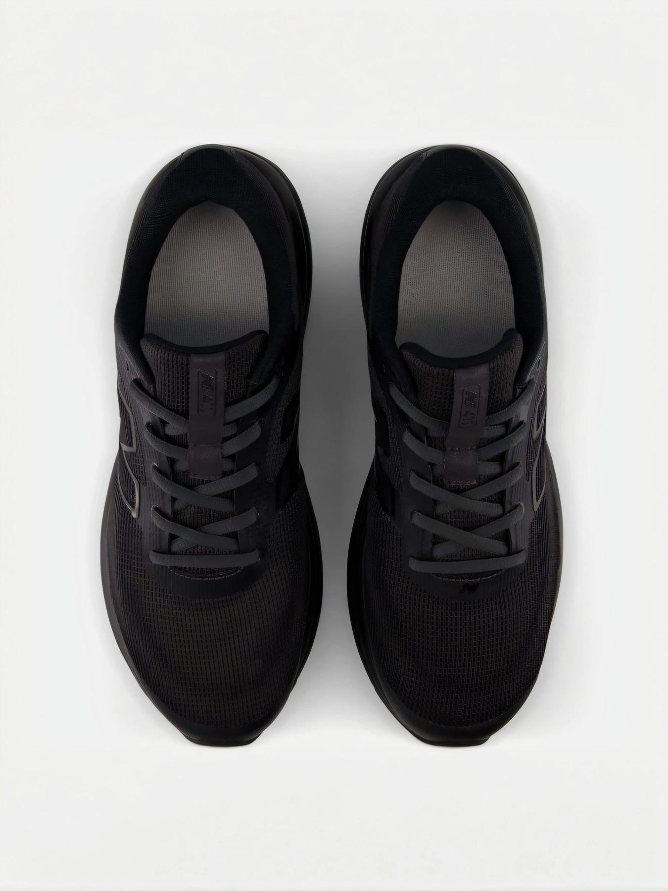 Кроссовки New Balance модель M4115VI Кроссовки New Balance модель M4115VI Фото