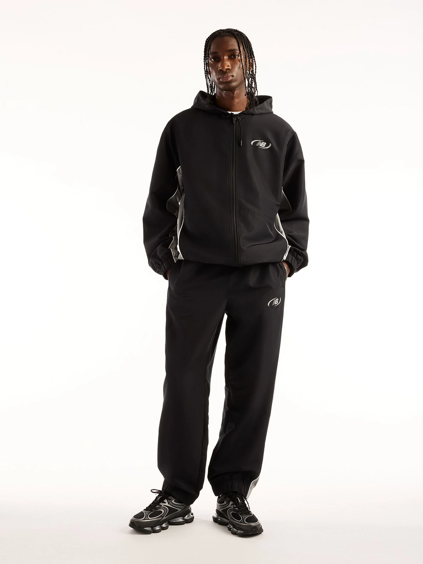 Брюки New Balance модель MB62A8LTBK Фото
