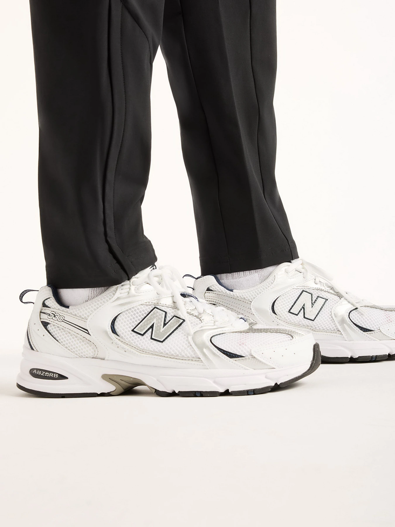 Штани New Balance модель MB62Q2P6BK Штани New Balance модель MB62Q2P6BK Фото