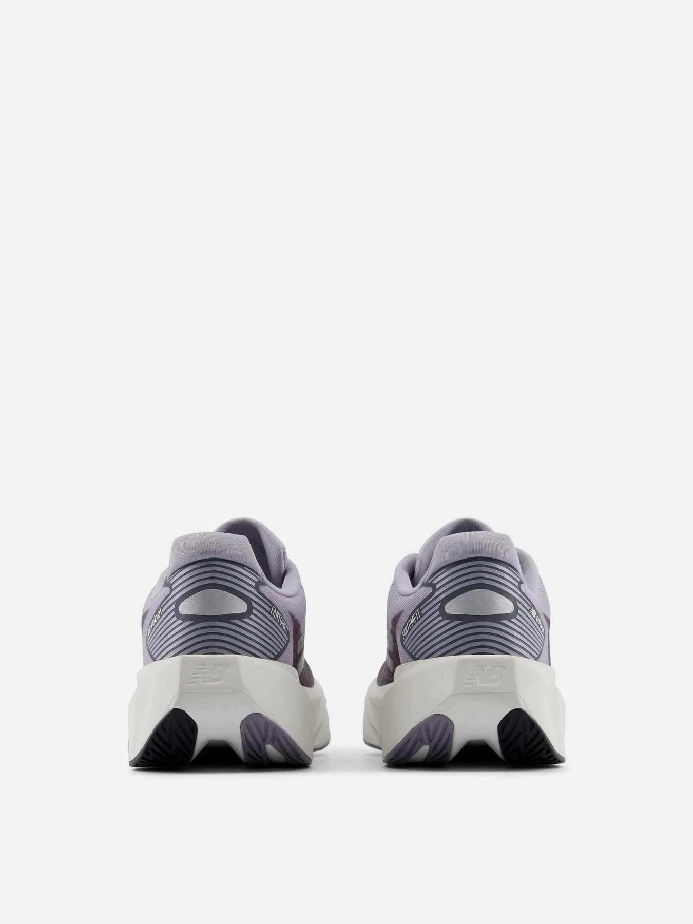 Кросівки New Balance FuelCell Rebel v5 модель WFCX906 Фото