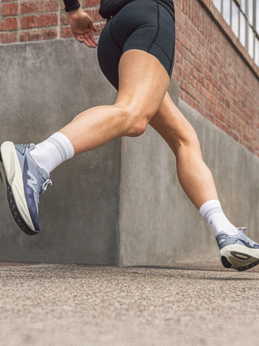 Жіночі Кросівки для бігу New Balance FuelCell Rebel v5 фото 3